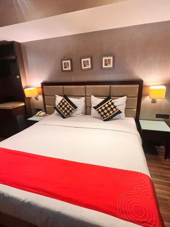 Krios Hotel Ahmedabad Exterior photo